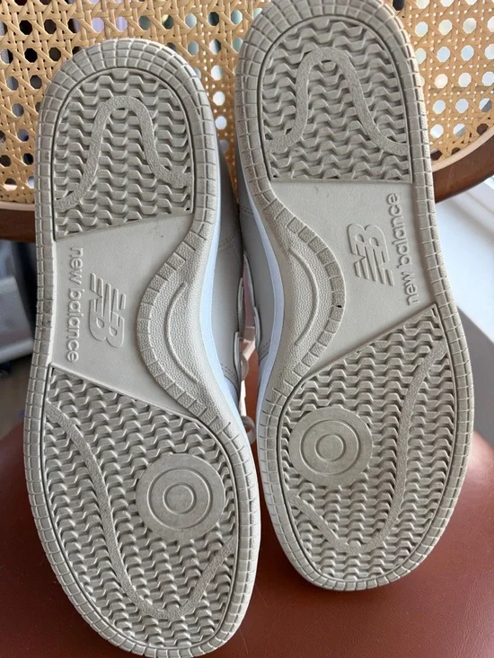 New Balance 480 Sneakers in White and Tan- Like New - Picture 3 of 5